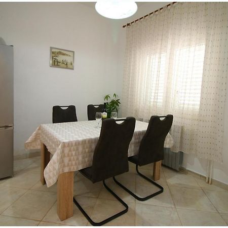 Apartments And Rooms Mirja-Parking Primosten Ngoại thất bức ảnh