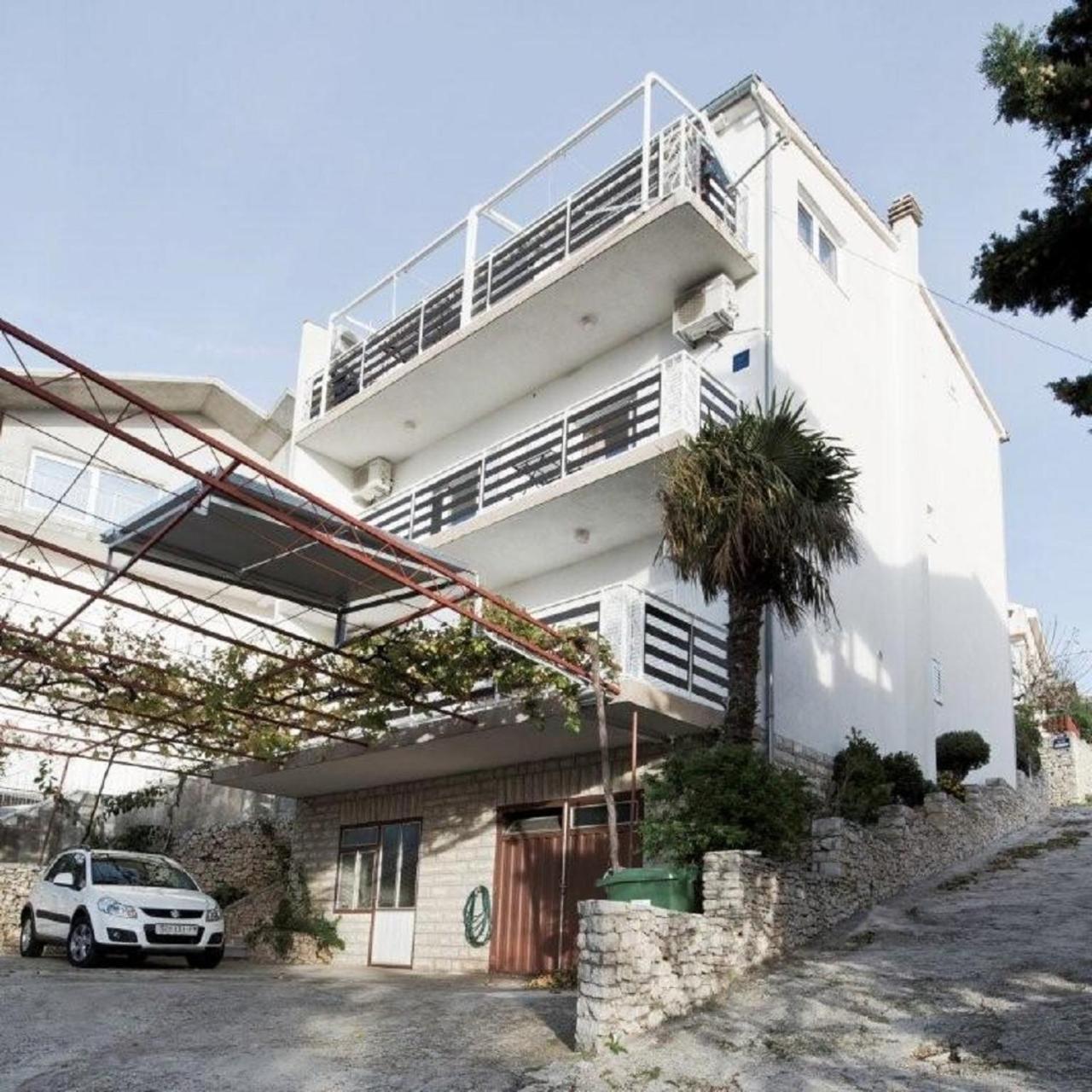 Apartments And Rooms Mirja-Parking Primosten Ngoại thất bức ảnh