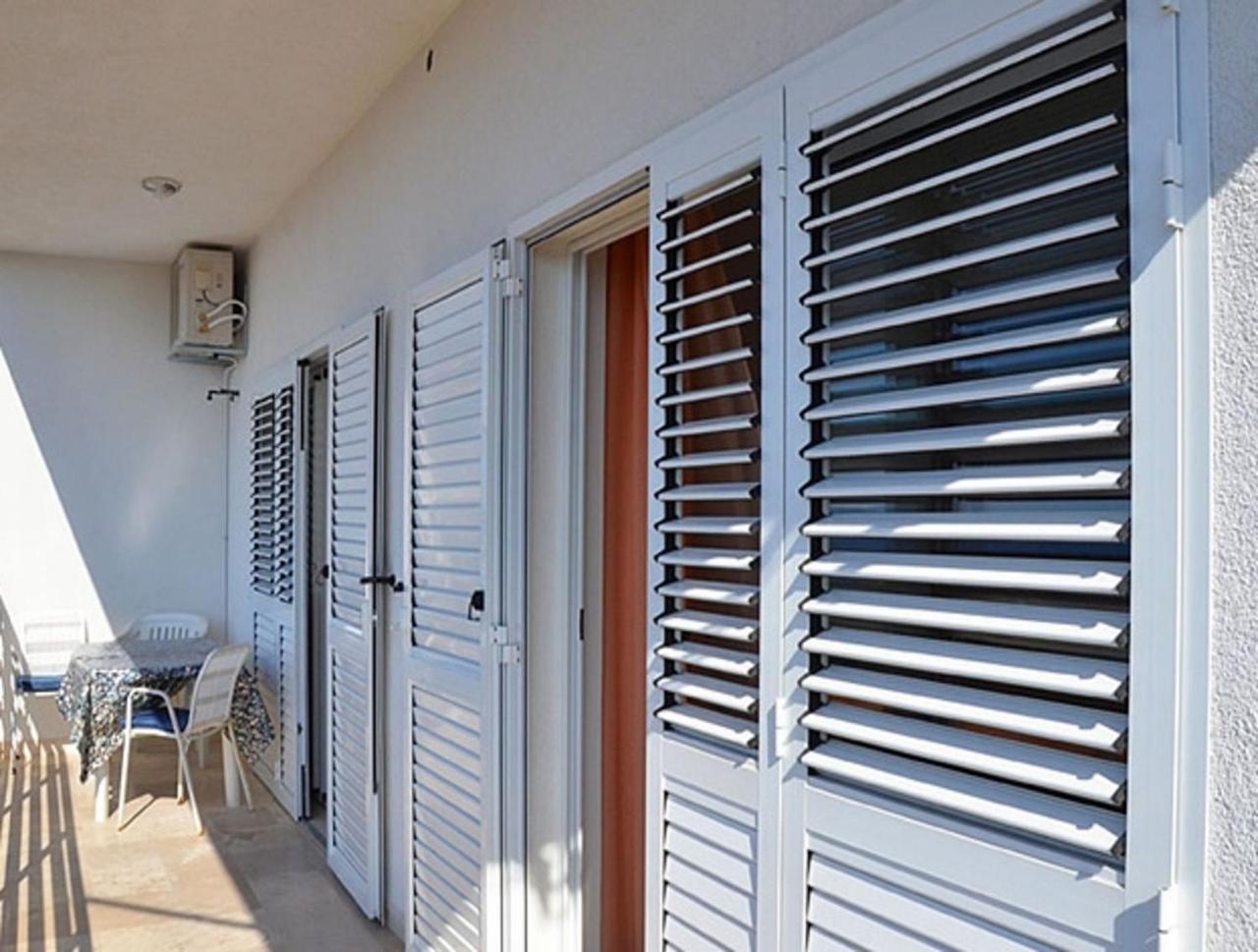 Apartments And Rooms Mirja-Parking Primosten Ngoại thất bức ảnh